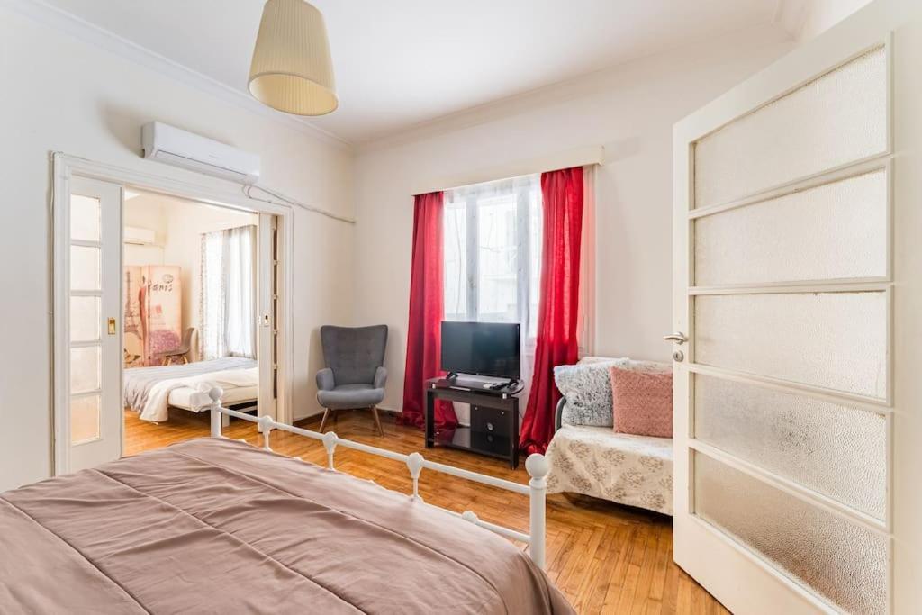 Amazing 3Bdr Apt With Unique Roof Garden In Plaka Атина Екстериор снимка