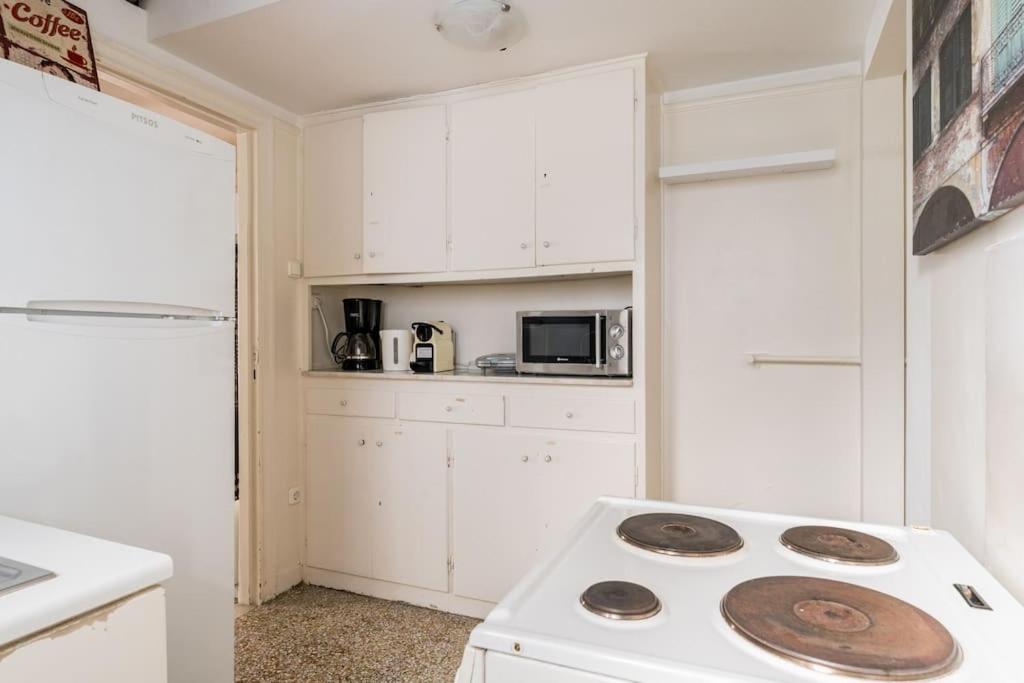 Amazing 3Bdr Apt With Unique Roof Garden In Plaka Атина Екстериор снимка