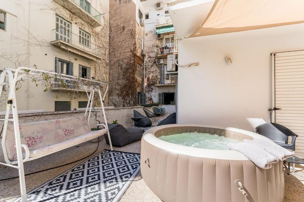 Amazing 3Bdr Apt With Unique Roof Garden In Plaka Атина Екстериор снимка
