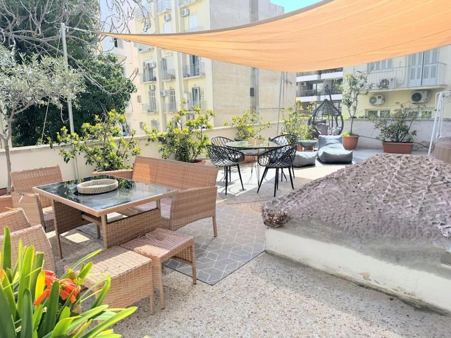 Amazing 3Bdr Apt With Unique Roof Garden In Plaka Атина Екстериор снимка