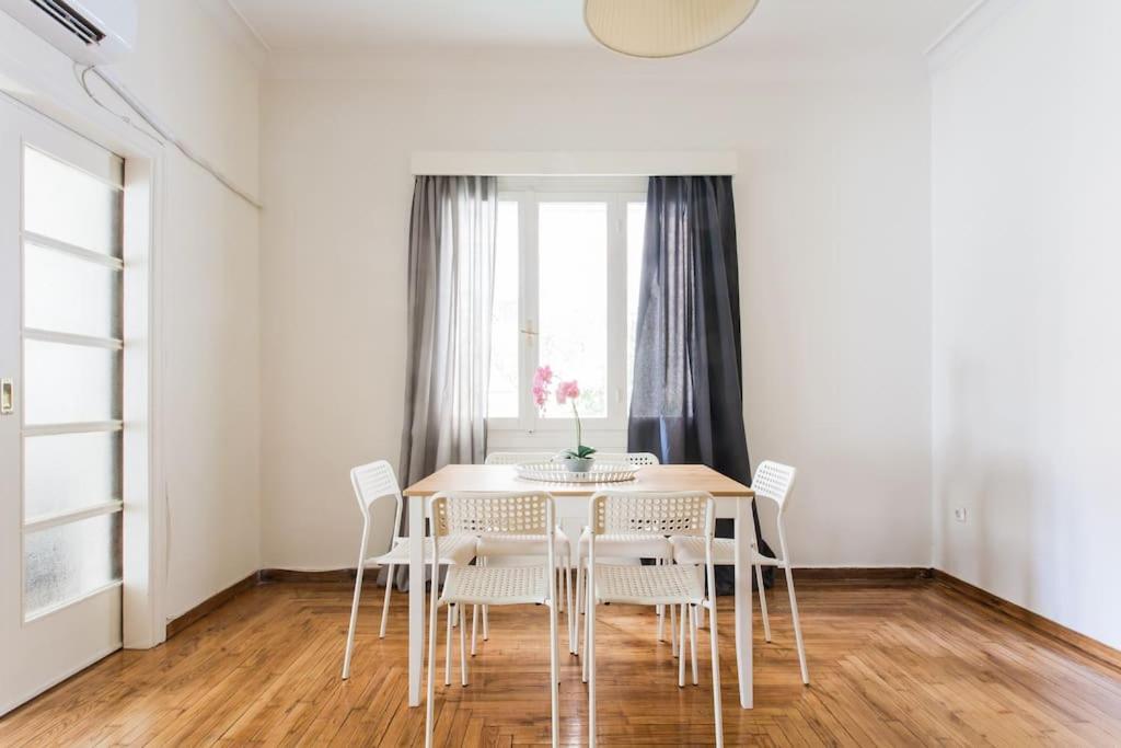 Amazing 3Bdr Apt With Unique Roof Garden In Plaka Атина Екстериор снимка